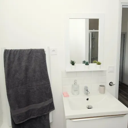 La Jeanne D'arc 5, - France *